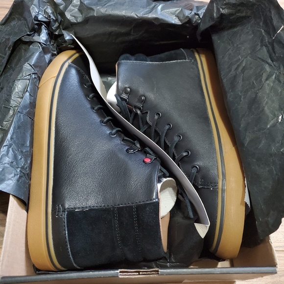 UGG Other - Hoyt Luxe Uggs